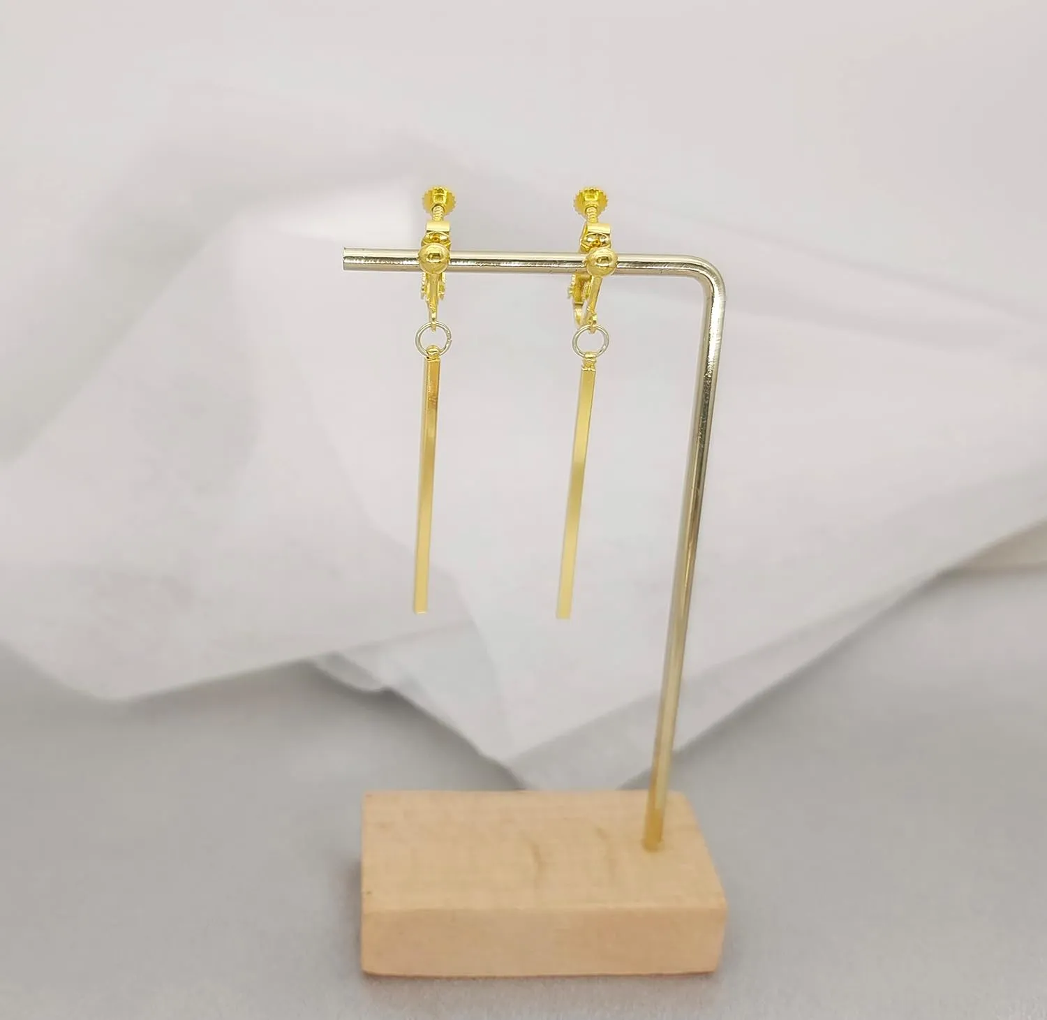 18K Gold Long Vertical Bar Clip on Earrings No Pierced Earrings Minimal Long Circle Bar Earrings for Women