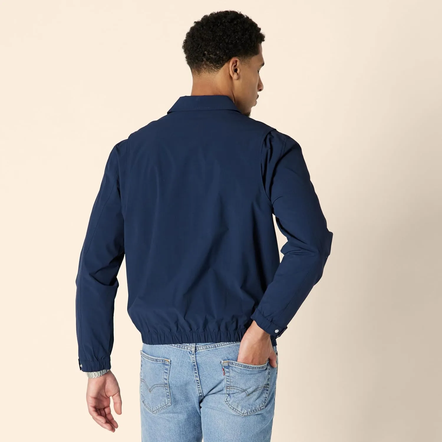 Amazon Essentials Men's Relaxed-Fit Lightweight Stretch Zip-Up Bomber Jacket