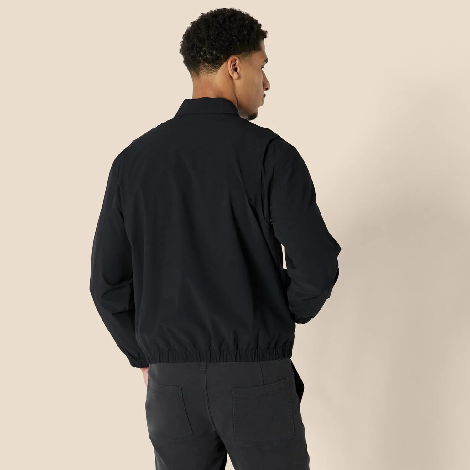 Amazon Essentials Men's Relaxed-Fit Lightweight Stretch Zip-Up Bomber Jacket