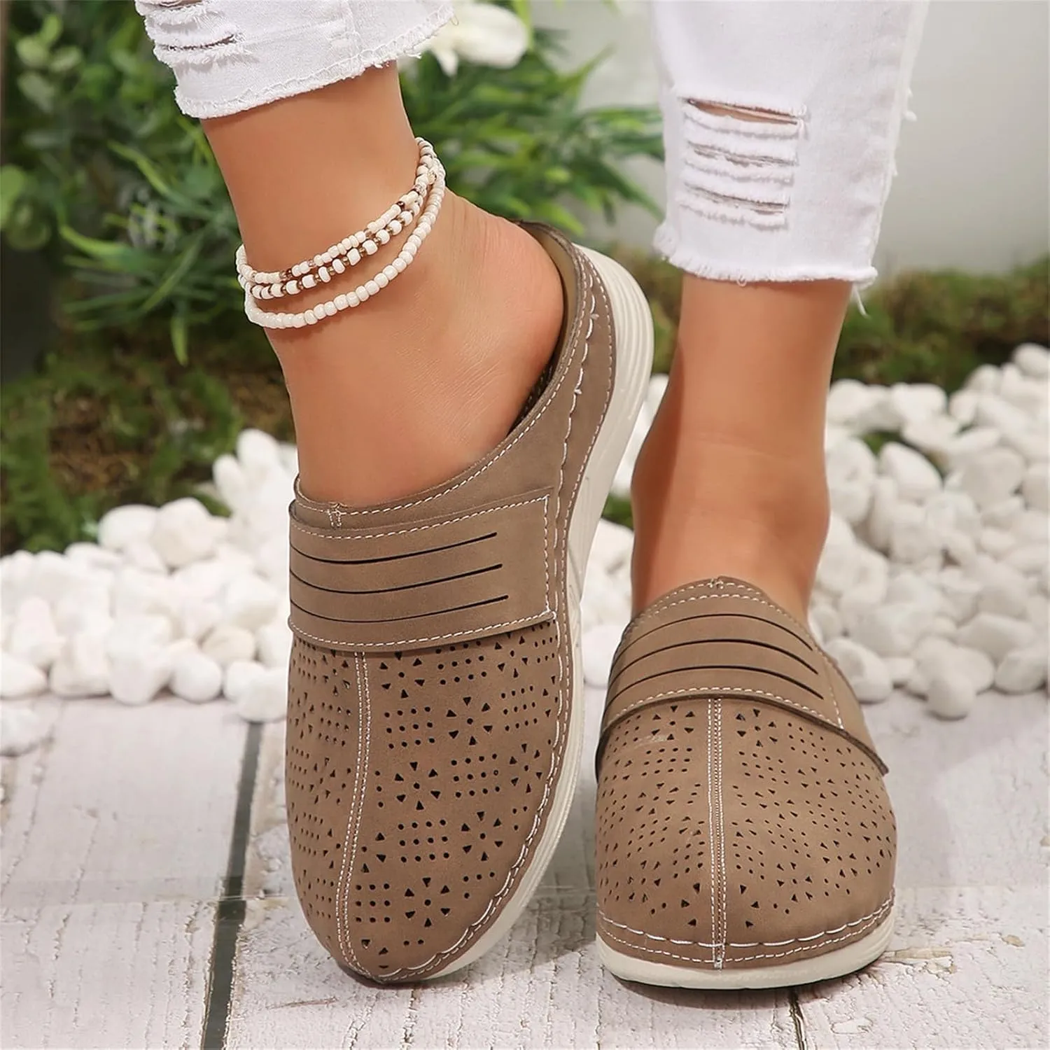 Clogs for Women Comfortable Closed Toe Mules Summer Dressy Slip On Shoes Walking Wedge Clogs Hollow Out Sandals Business Work Open Back Shoe Travel Vacation Sandals