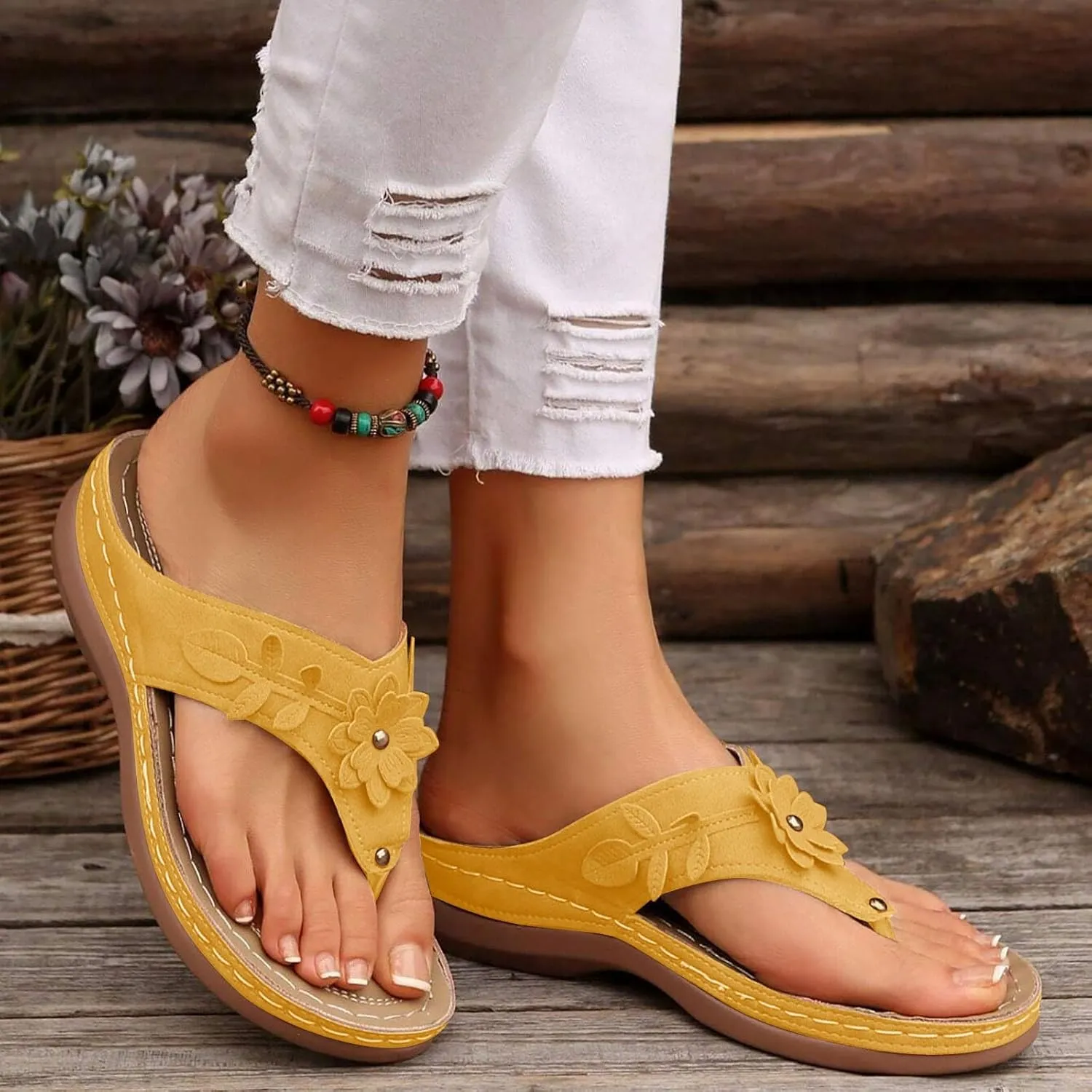 Eduavar Sandals for Women 2025 Slide Shoes Slip On Flip Flops Summer Open Toe Slippers Walking with Arch Support Beach Sandal