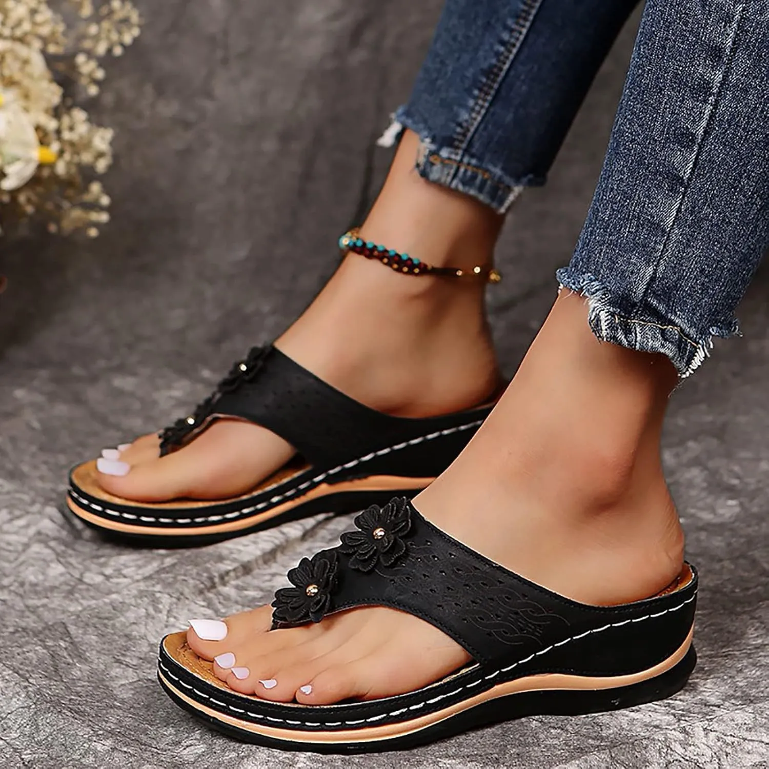 Eduavar Womens Sandals Summer Fashion Walking Slippers Anti-Slip Vintage Slip On Flip Flops Thong Sandals Orthopedic Shoes