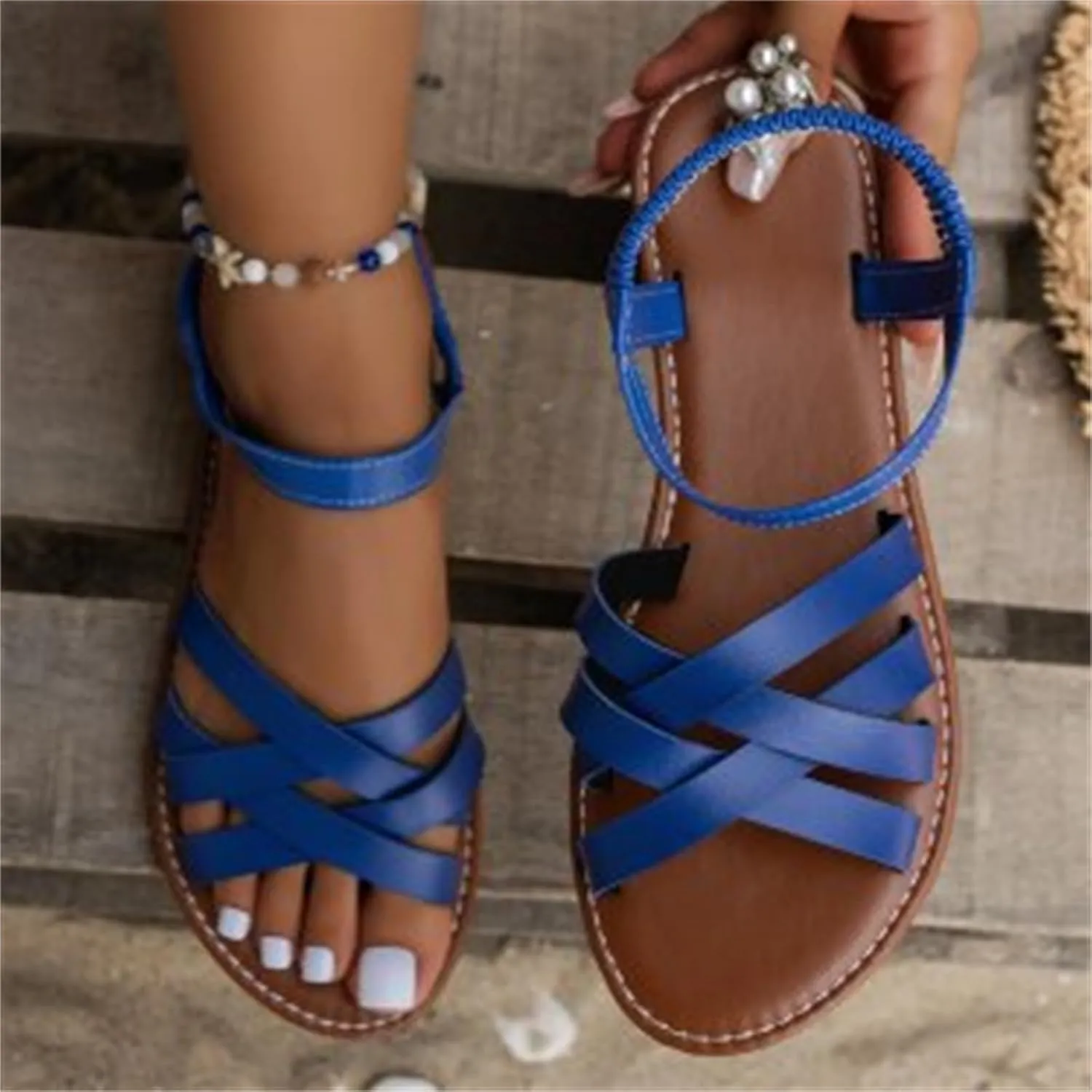 Flat Sandals for Women Comfortable Wide Width Slippers Open Toe Ankle Strap Sandals Beach Outdoor Roman Summer Shoes