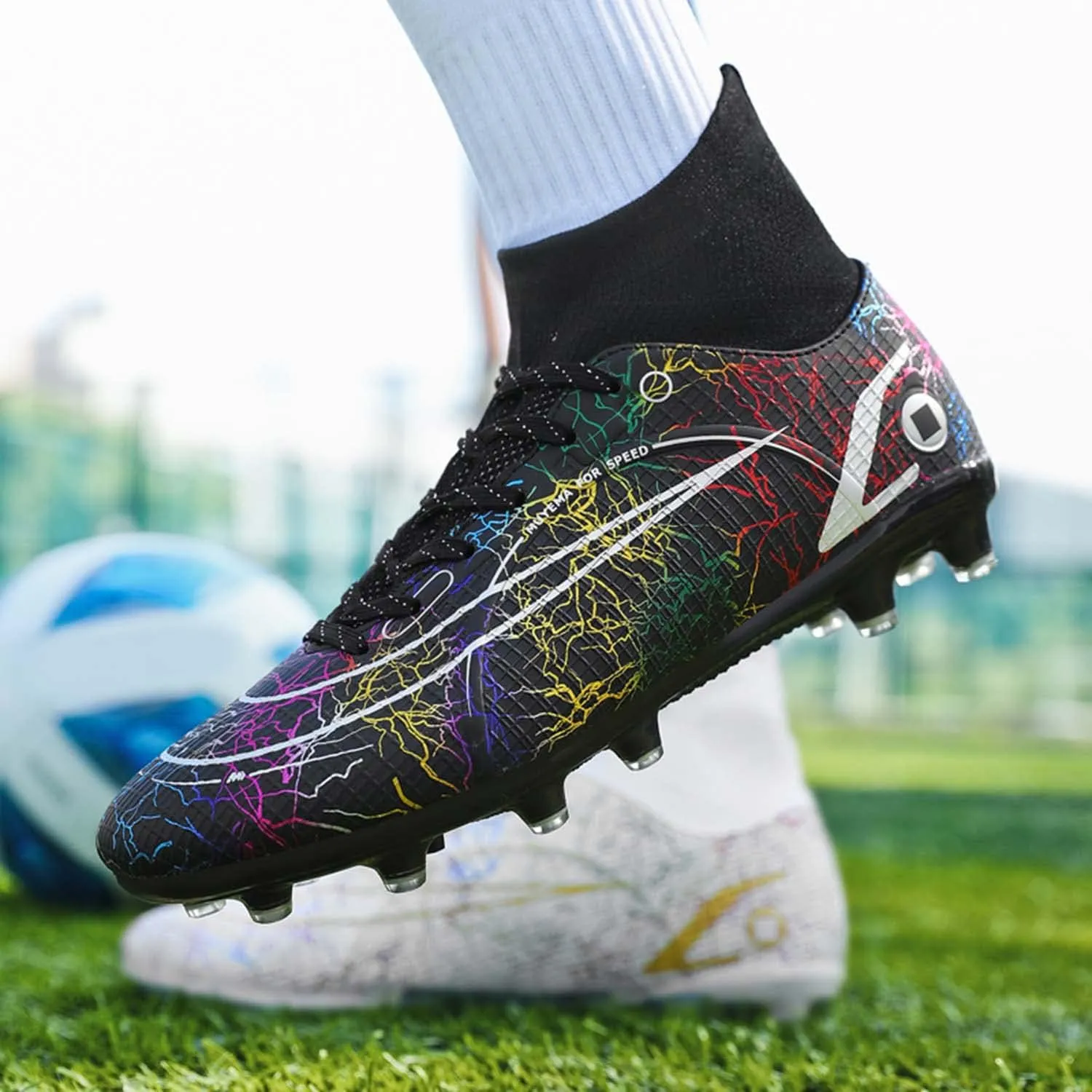 HESBITEUL Mens Athletic Outdoor Indoor Comfortable Soccer Shoes Boys Football Student Cleats Sneaker Shoes High Gripping Power