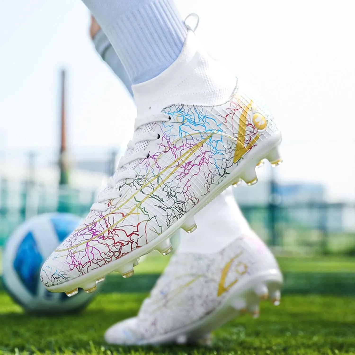 HESBITEUL Mens Athletic Outdoor Indoor Comfortable Soccer Shoes Boys Football Student Cleats Sneaker Shoes High Gripping Power