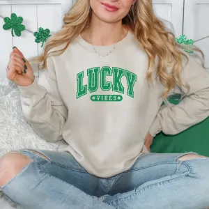 Lucky Vibes Distressed | Sweatshirt