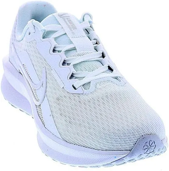 NIKE Women's Sneaker