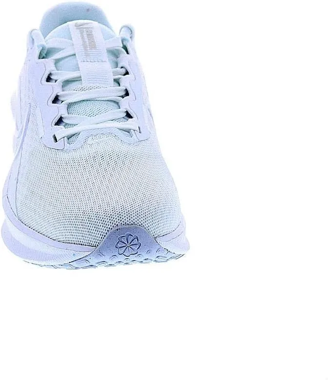 NIKE Women's Sneaker