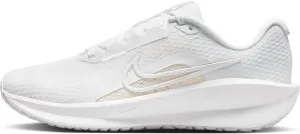 NIKE Women's Sneaker