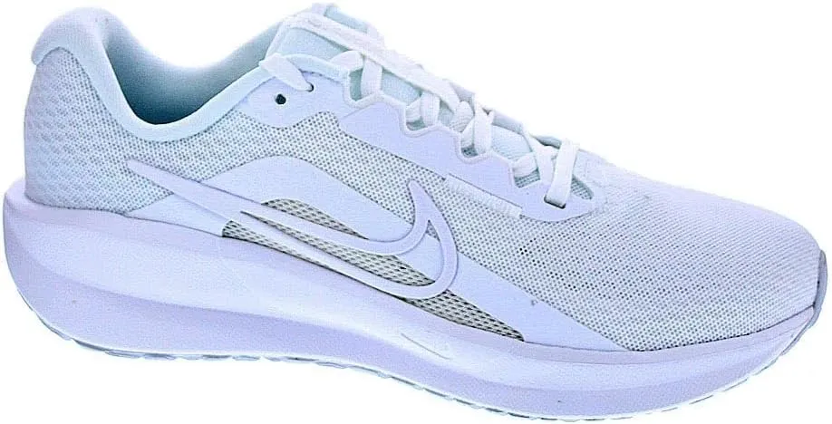 NIKE Women's Sneaker