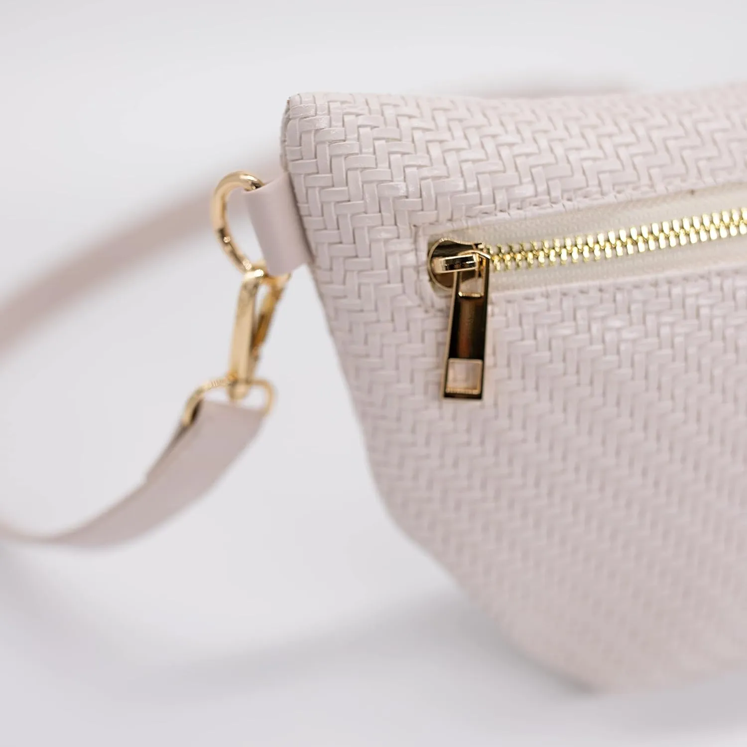 Nylon Fanny Pack, Fashion Waist Pack Bag, Adjustable Fanny Bag, for Women, Men, and Kids (Nude Basketweave)