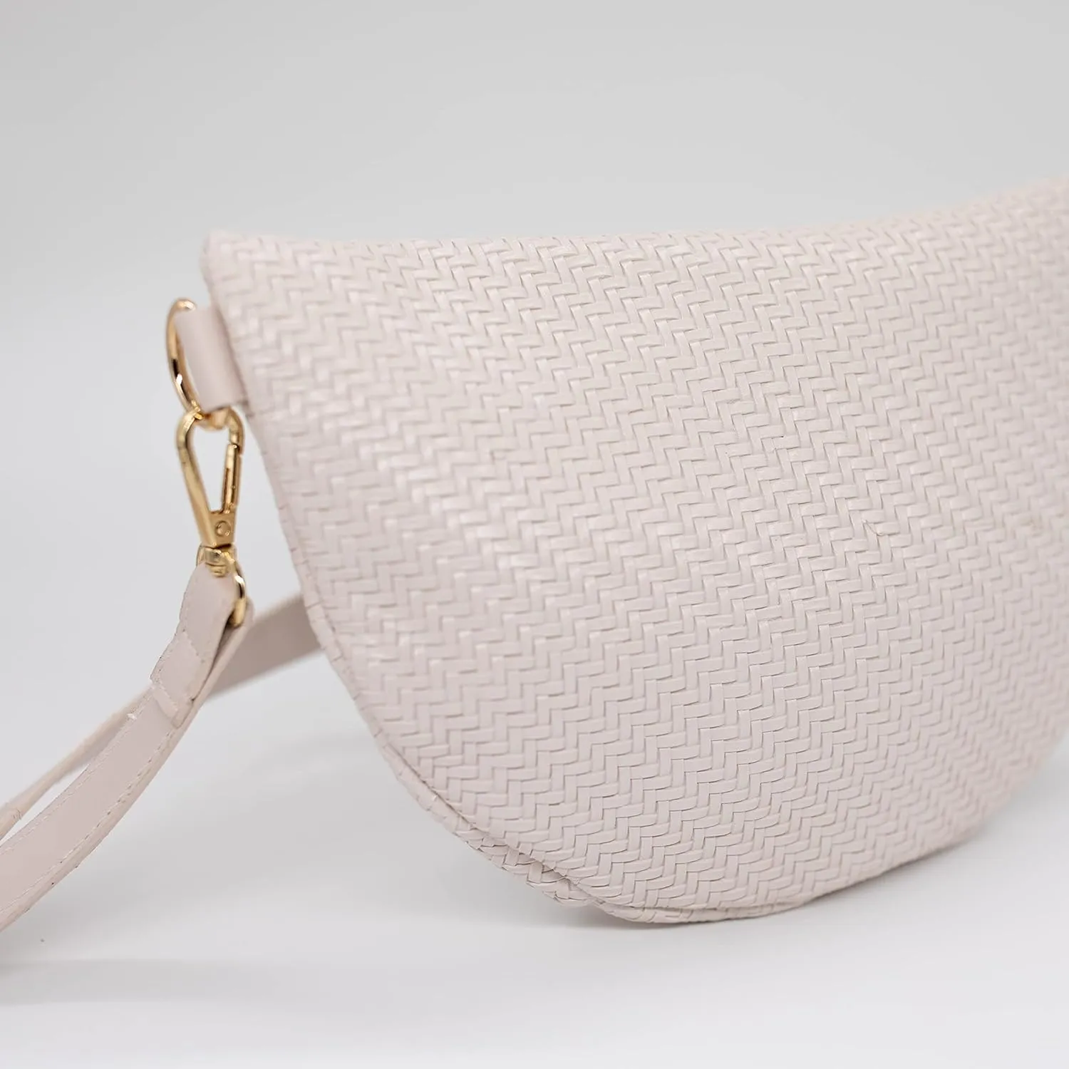 Nylon Fanny Pack, Fashion Waist Pack Bag, Adjustable Fanny Bag, for Women, Men, and Kids (Nude Basketweave)
