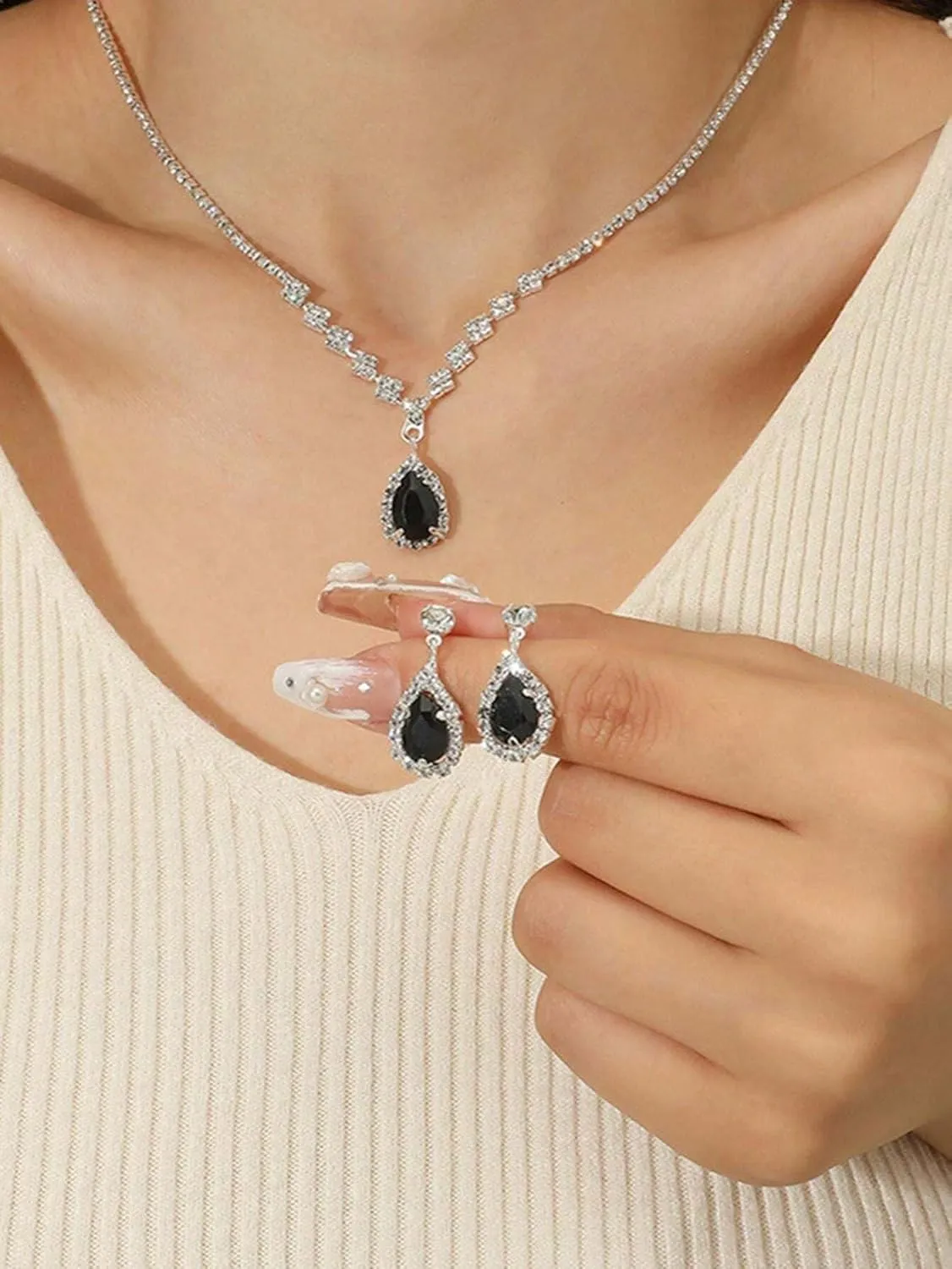 Prom Jewelry Set- 5pcs Silver Bride Crystal Necklace Earrings Bracelet Evening Clutch Bag Set- Bridal Wedding Jewelry Choker For Women- Ideal For Party