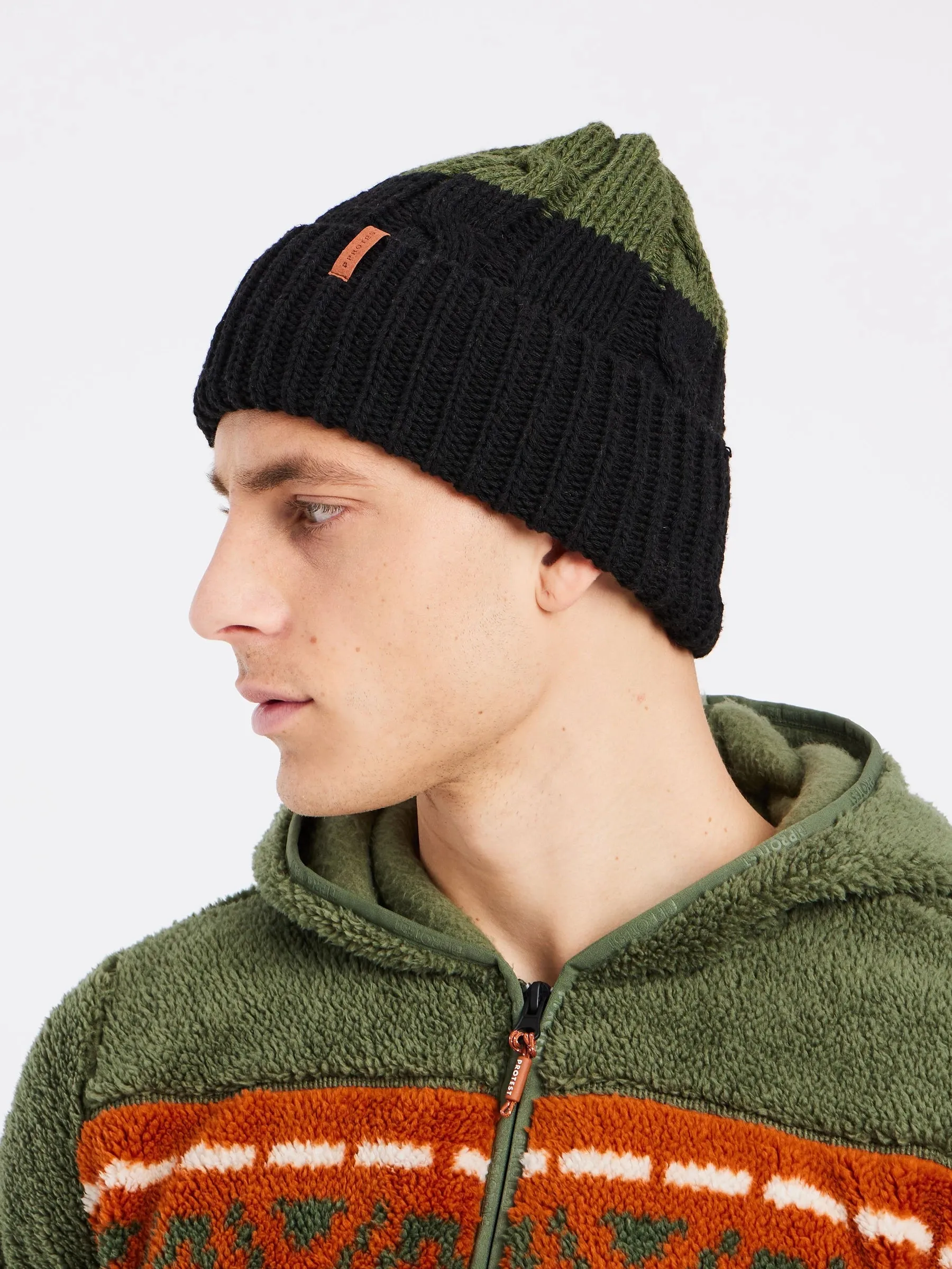 Protest Arawhat Beanie True Black 9712532-290