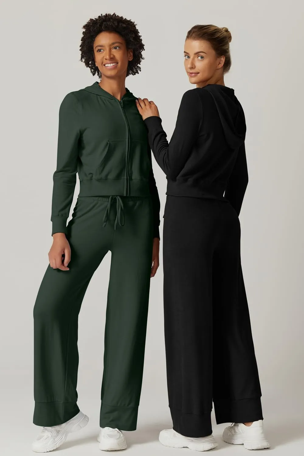 QINSEN Women's Two Piece Outfits Long Sleeve Full-Zip Hoodie and Wide Leg Pants Tracksuit Lounge Matching Set