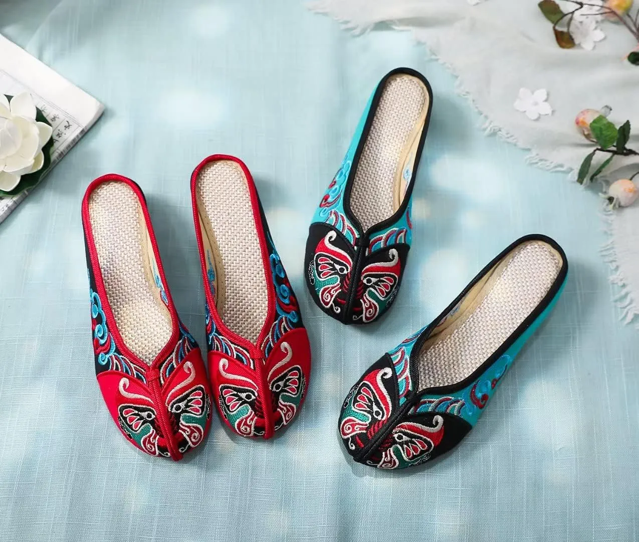 Stunner Flat Mules for Women Round Toe Vintage Embroidered Slip on Loafers Backless Mules