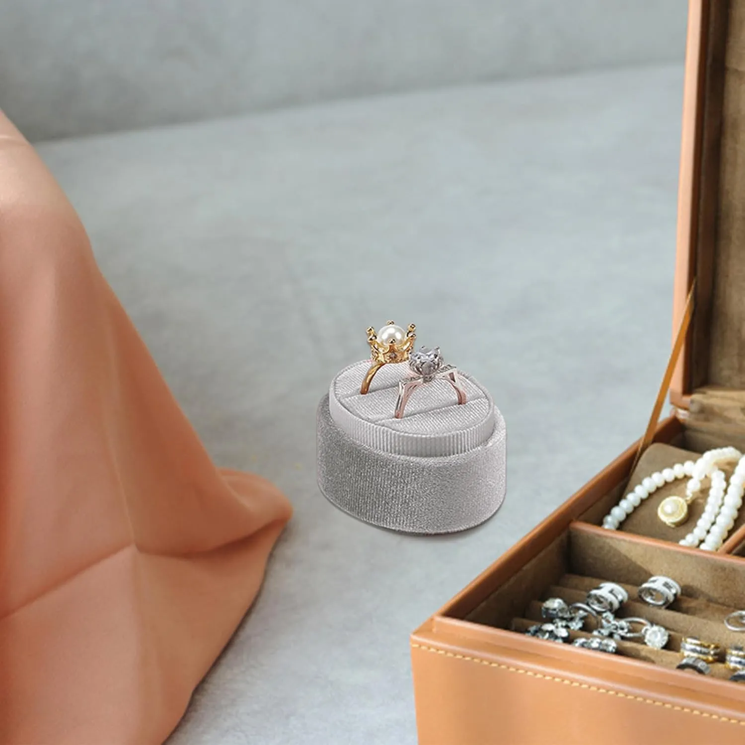 Velvet Jewelry Ring Box, 2 Slots Oval Ring Gift Box Vintage Ring Display Holder Case for Wedding Ceremony Proposal Engagement(Grey)