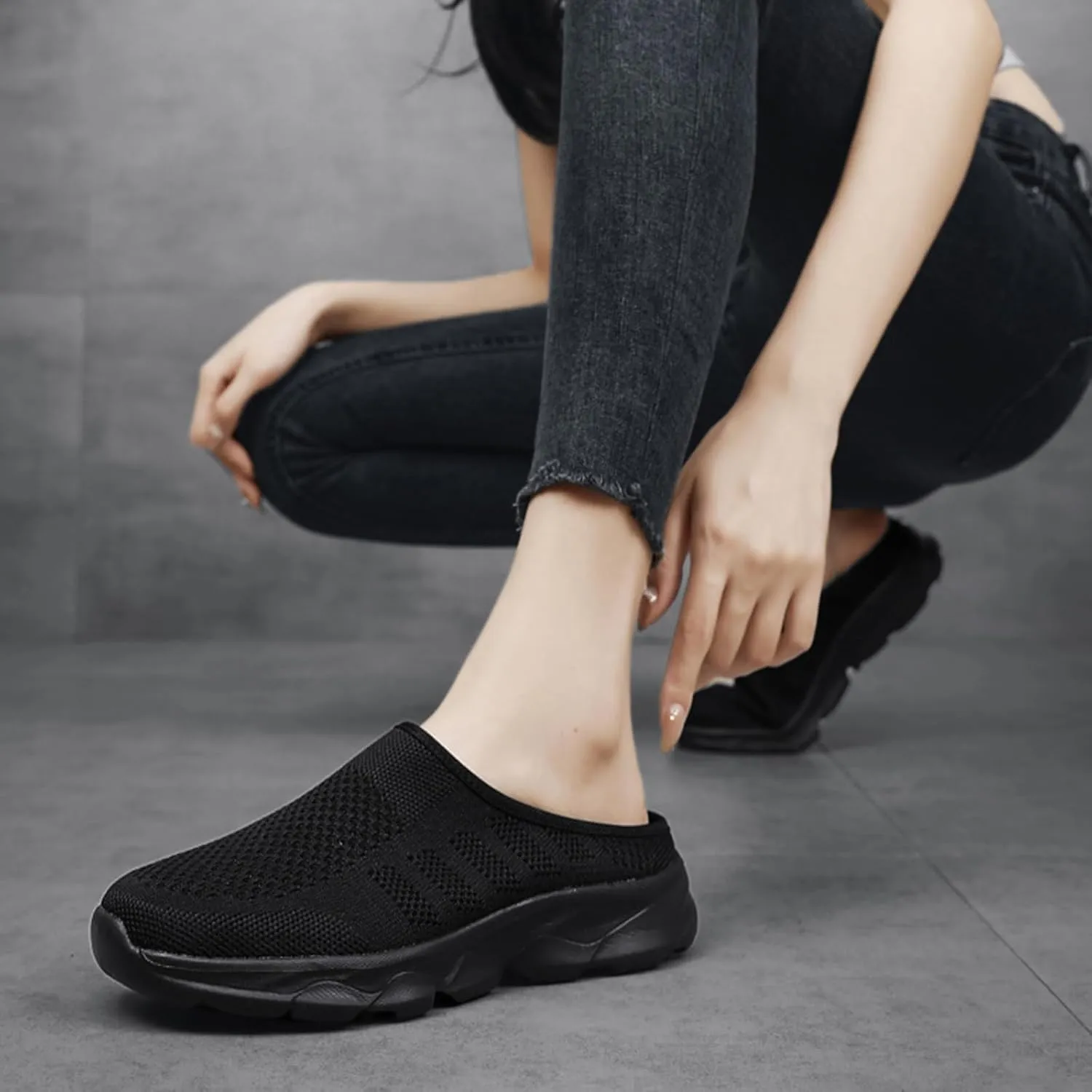 Women's Knit Mesh Hollow Slingback Lightweight Flat Mules Fashion Round Closed Toe Backless Slip On Soft Cushion Rubber Platform Non-Slip Casual Slides Sandals
