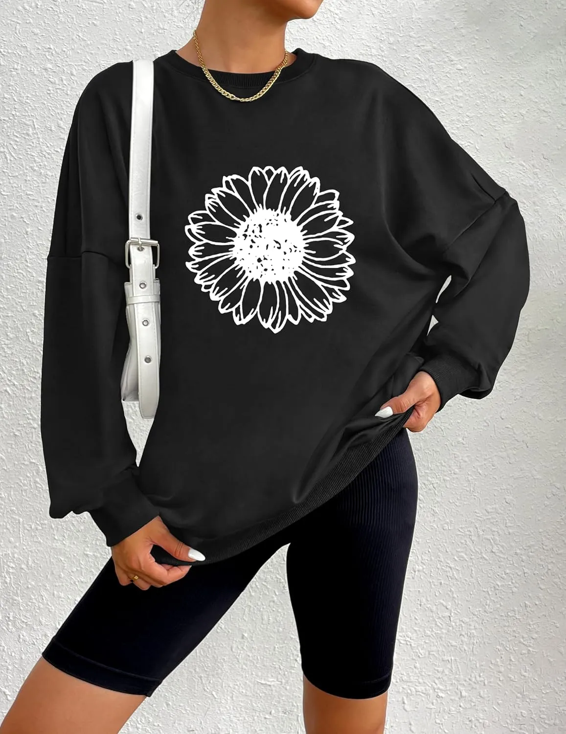 Zeagoo Christmas Sweatshirt for Women Crewneck Christmas Tree Long Sleeve Shirt Xmas Holiday Party Pullover Sweater Tops
